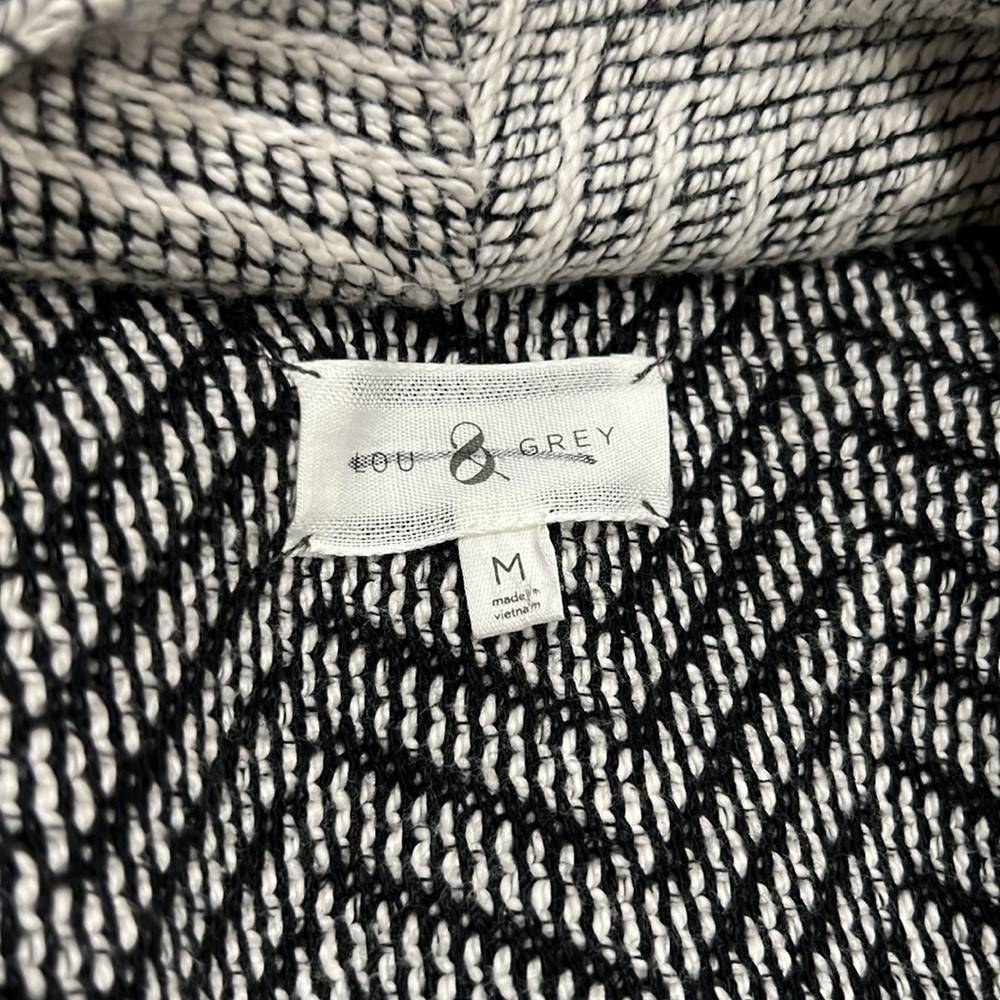 Donated ✌🏼 🫶🏼 Lou & Grey Wrap Cardigan Sweater Black White Chevron Womens M - Picture 10 of 15